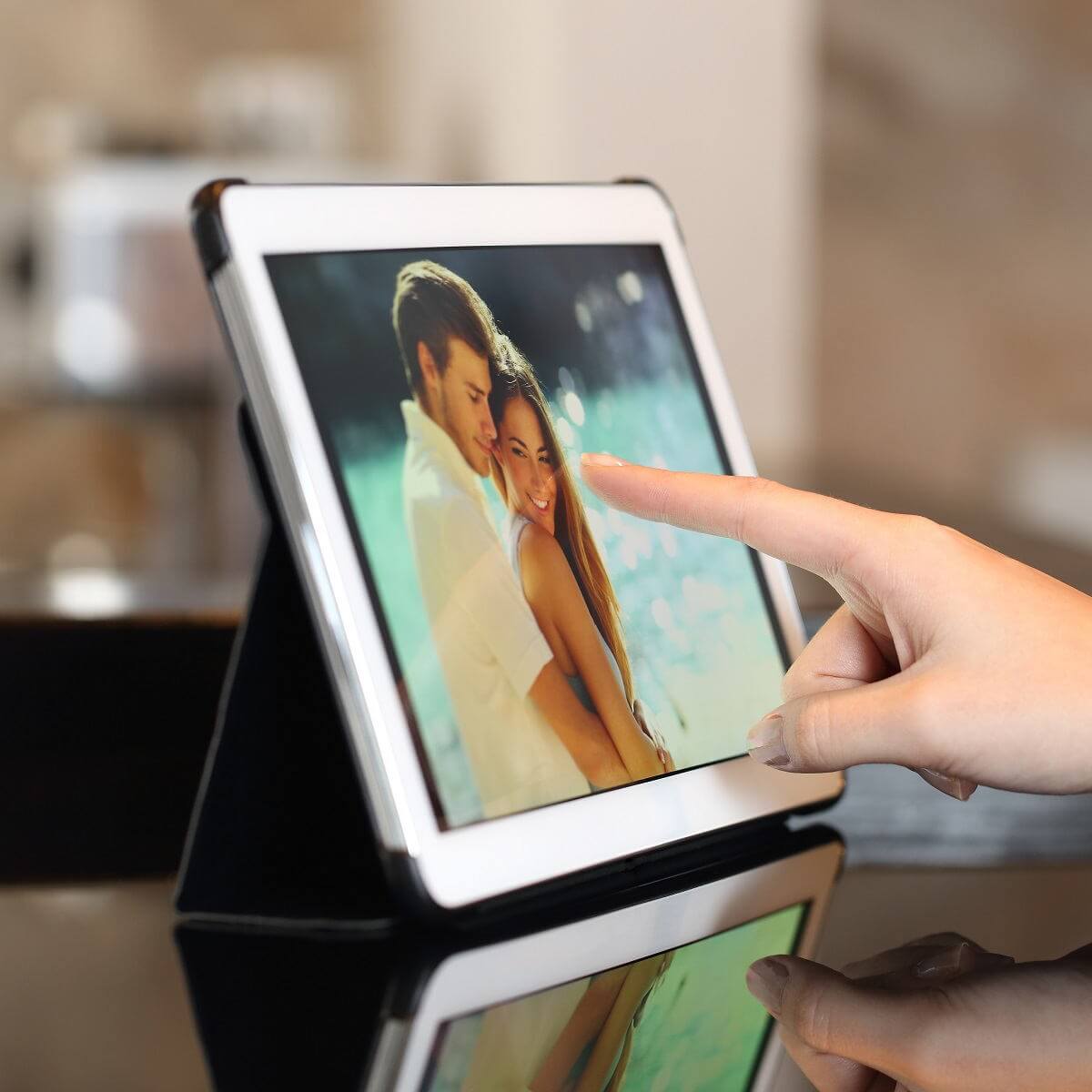 Buy digital photo frames that play video